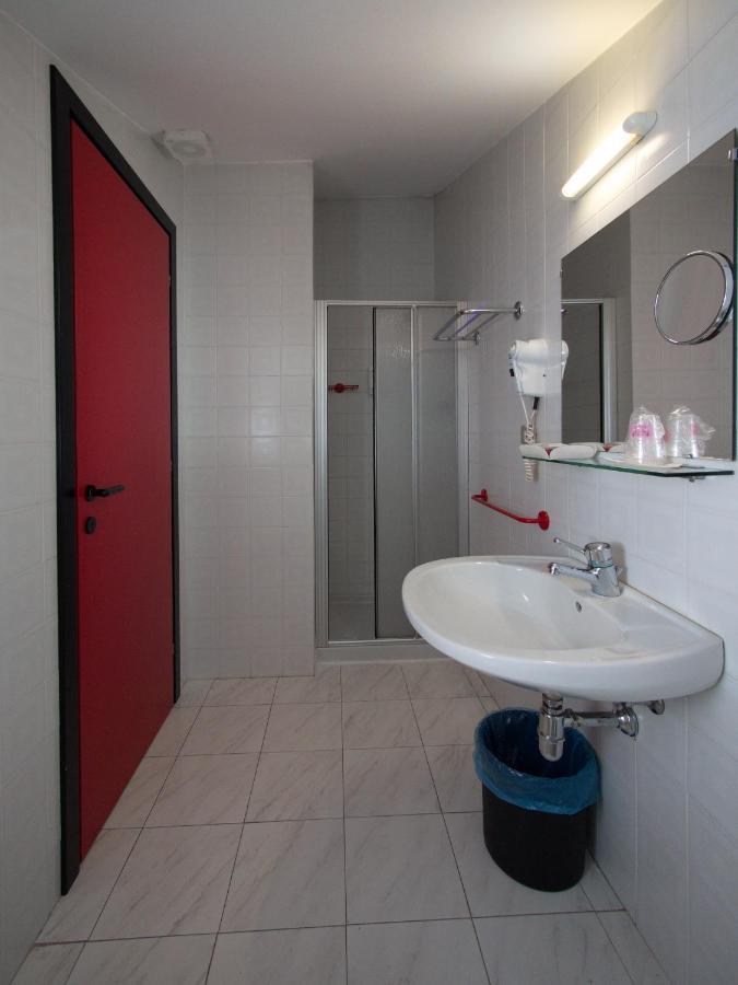 Hotel Versailles Colorno Exterior foto